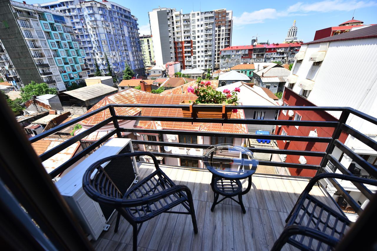 Hotel Phaliashvili Batumi Exterior foto